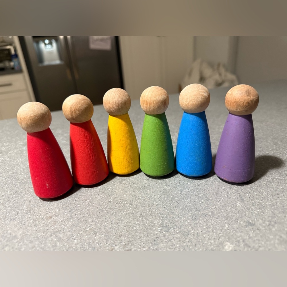 Colorful Wooden Peg Dolls Set